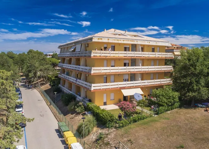 Seaside Flat With Terrace-beahost Апартаменти *